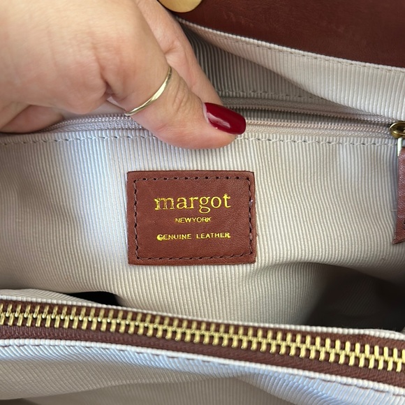 Margot NEW YORK Brown Leather Purse - Picture 2 of 6